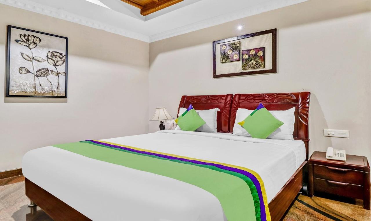 Treebo Symphony Hotels And Resorts Angamally Kizhake Chālakudi Exterior foto
